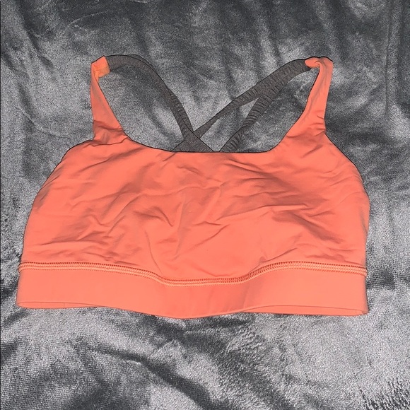Lululemon sports bra